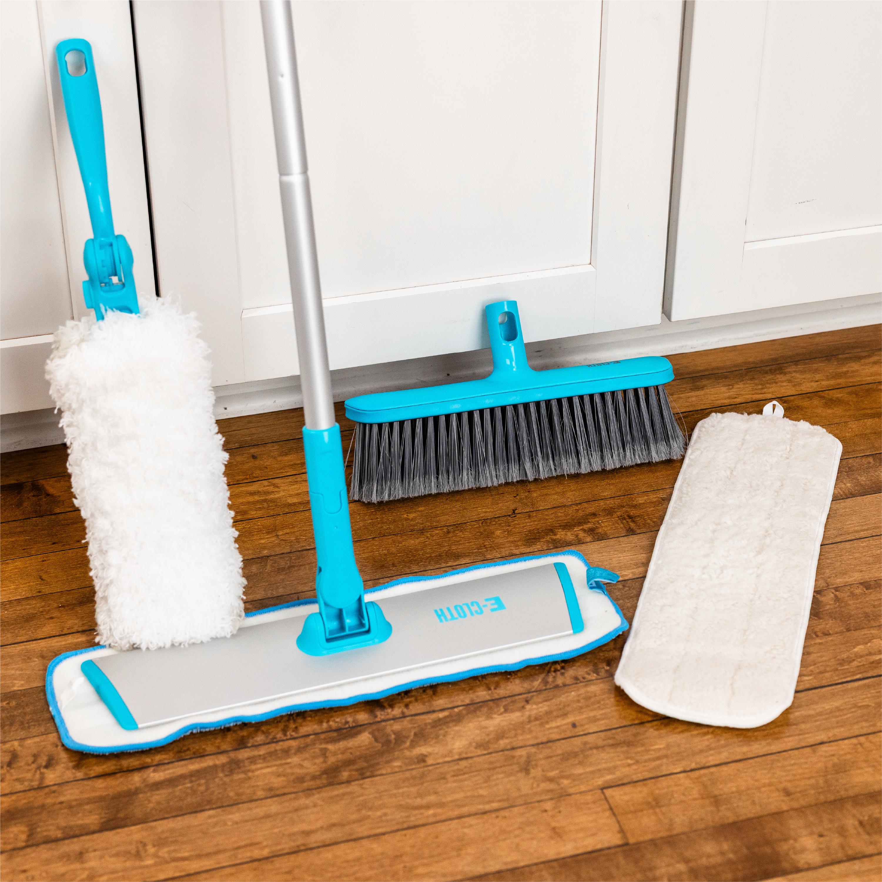 Meet the E-Cloth Easy-Click Home Cleaning Set