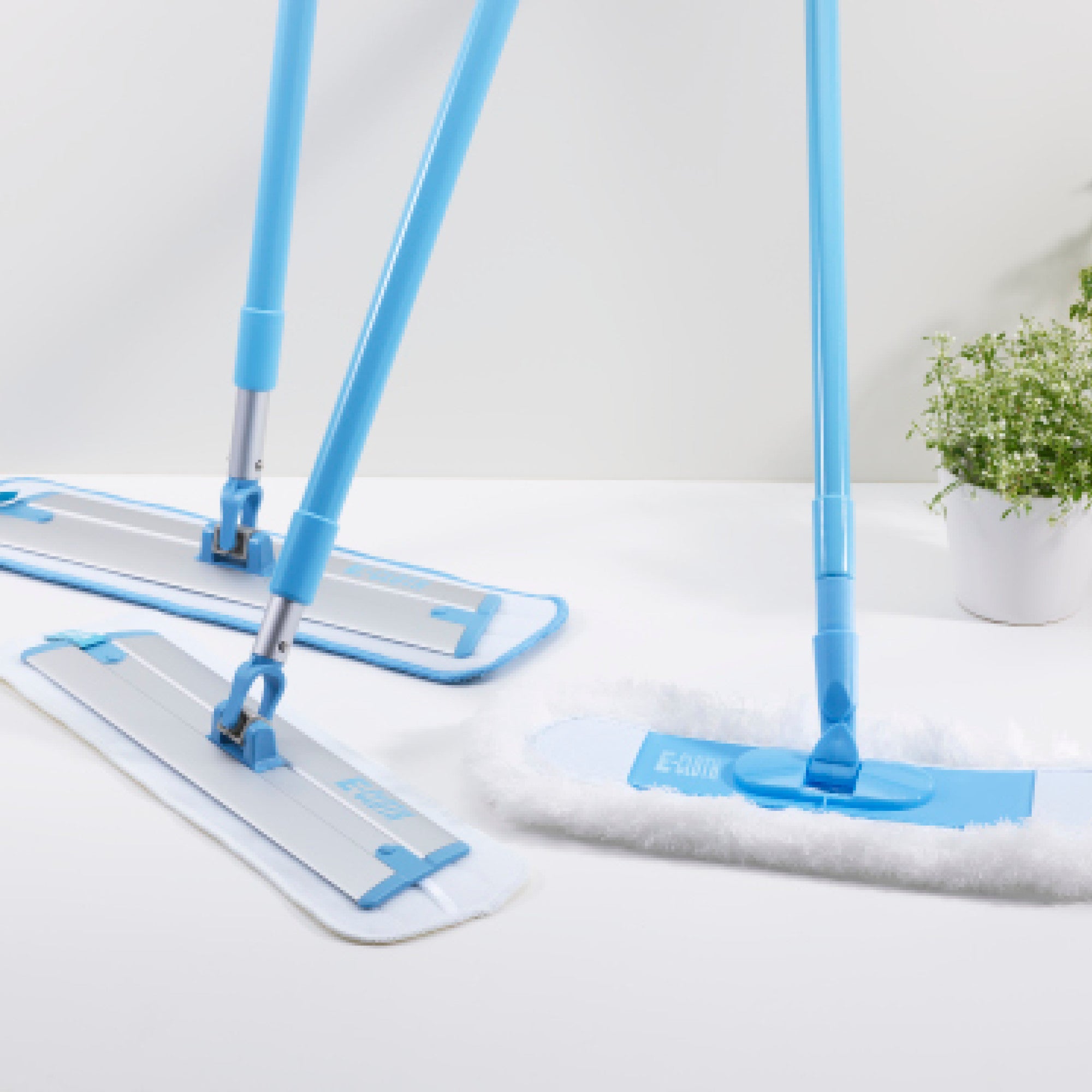 Replacement Standard-Sized Dust Mop Head